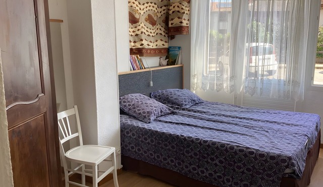 Apartment 'Les Perelles' with Private Terrace and Wi-Fi