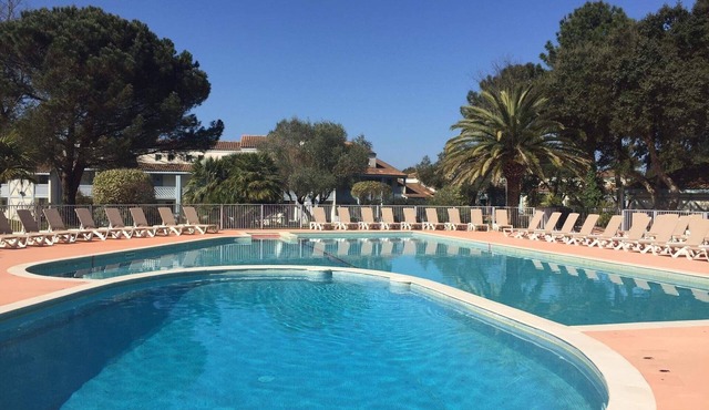 Apartment "Résidence" with Shared Pool, Private Terrace, and Wi-Fi