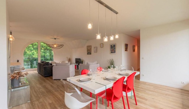 Appart 3 chambres avec parking privé et terrasse