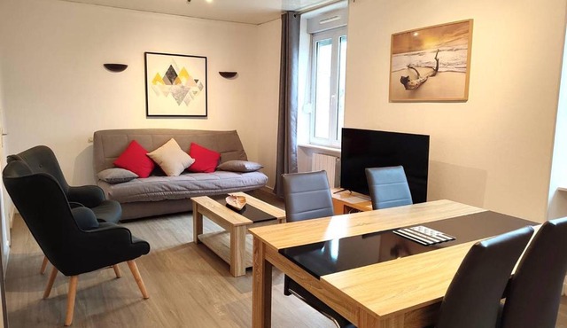 Appartement central à Trébeurden, 500m plage, proche commerces, 2 chambres, 3 salles d'eau - FR-1-368-308