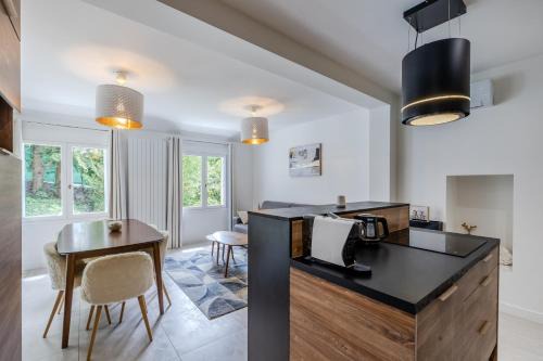 Appartement dans Domaine avec piscine et clim
