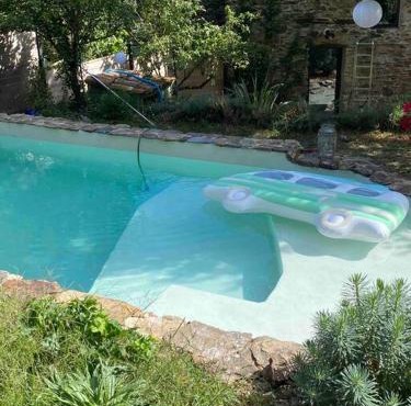 Appartement de Charme dans un Ancien Mas Cévenol piscine et jacuzzi