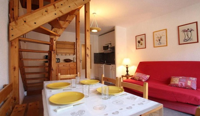 Appartement Saint-Chaffrey , 2 pièces, 6 personnes - FR-1-330E-35
