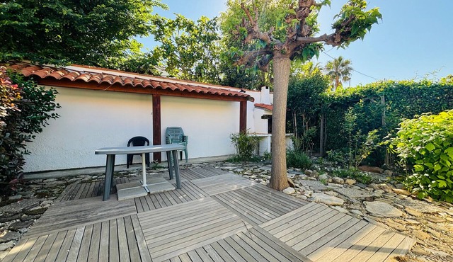 Argelès-sur-Mer: 2-BR Villa, 6 pax, garden, parking
