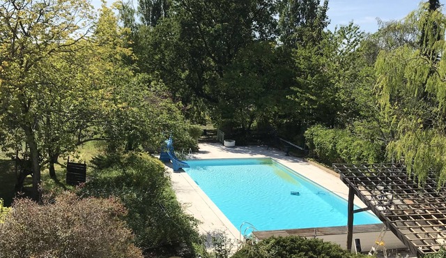 Atypical American-style villa on the edge of the Fontainebleau forest