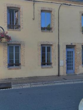 AUBIGNY SUR NERE appartement 1