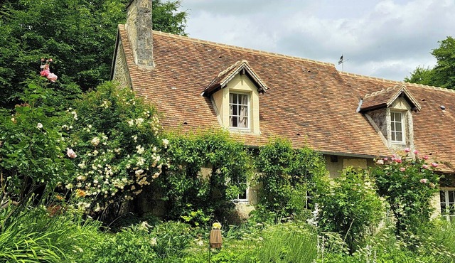 Authentic 18th century longhouse in Le Perche