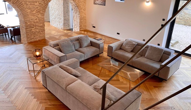 Aux Cortons - House with en-suite bathroom