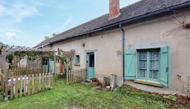 Awesome home in MONTLIARD with WiFi