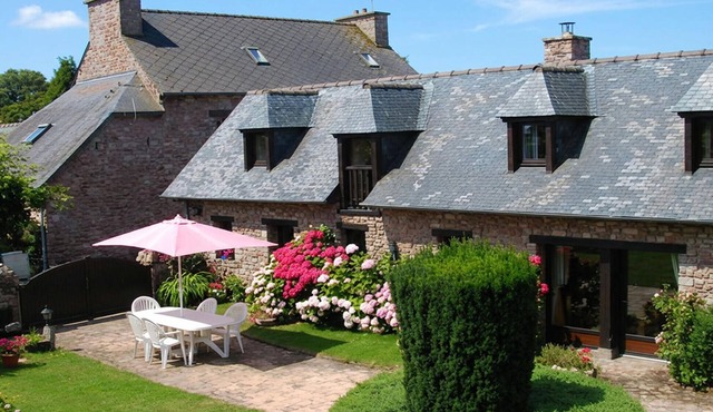 Awesome home in Pléhédel with WiFi