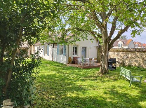 Baia, Une charmante maison avec jardin et climatisation