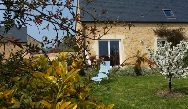 BAYEUX, gîte "Le Charme", with garden near the landing beaches