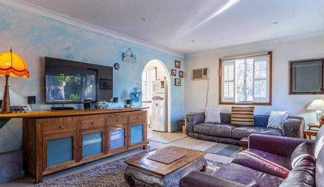 Beach and Bush Getaway in Berrara