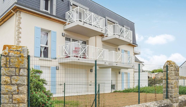 Beach front apartment in Saint Quay Portrieux