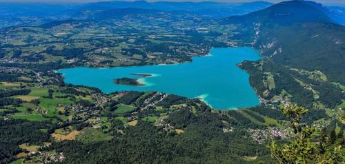 Beau séjour Aiguebelette