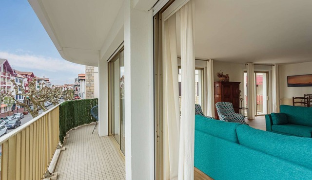 Beautiful apartment in the town center and 50 m from the beach
