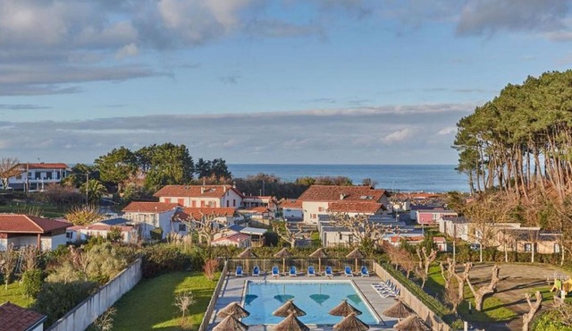 Beautiful apartment with pool, tennis, and beach access in Saint-Jean-de-Luz