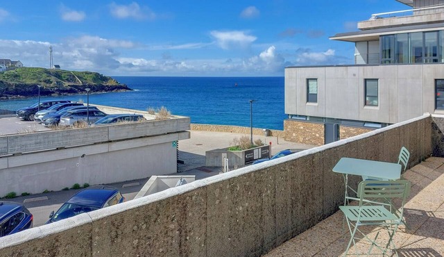 Beautiful apartment in Le Conquet with WiFi