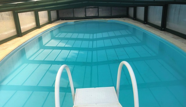 Beautiful Breton Barn with Pool 3 Bed, Sleeps 7. Great for groups or families