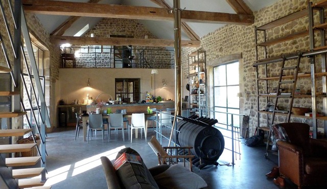 Beautiful farmhouse in Braize with private garden