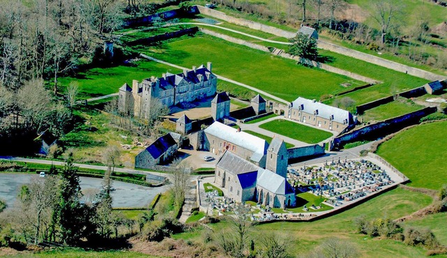 Beautiful home in Gonneville-le-Theil