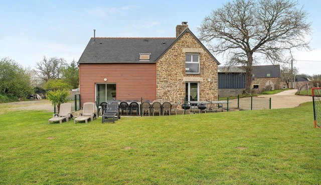 Beautiful Holiday Home Near Saint-Malo and Mont-Saint-Michel