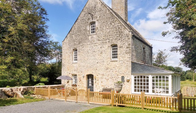 Beautiful home in Auxais with WiFi