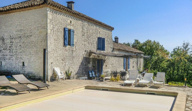 Beautiful home in Fauroux