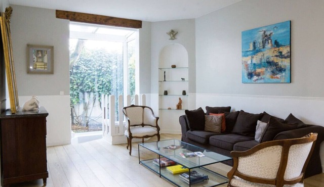 Beautiful house near train station - 20 min Paris