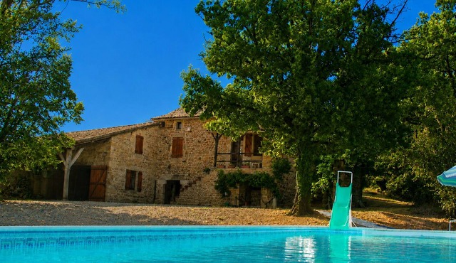 Beautiful Stone Farmhouse with large Private Swimming Pool and Stunning Views