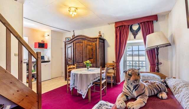 Bed and Breakfast 'Chambre Africa' with Shared Terrace, Shared Garden and Wi-Fi