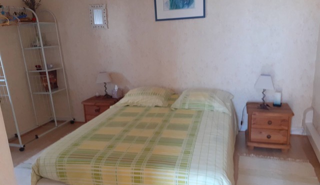 Bed and breakfast in bourgeois house between Fontainebleau and Sens