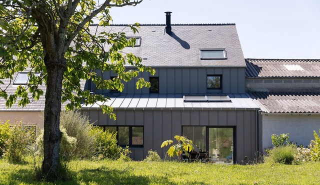 Between land and sea - LMDA cottage