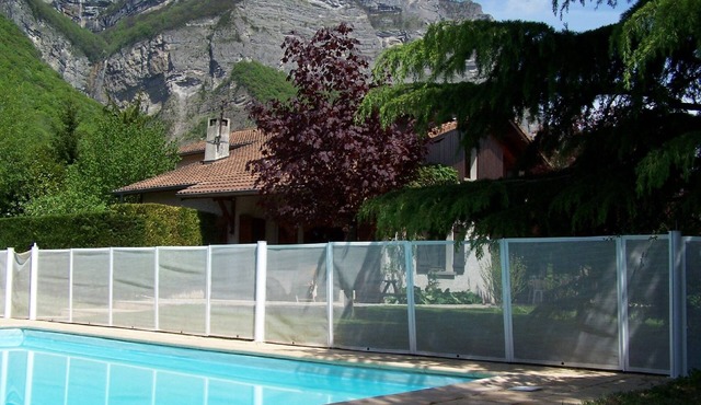 Big Pleasant House With Swimming Pool In The Heart Of Mountains