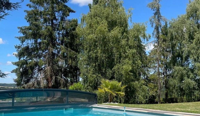 Bright country house between Soissons and Compiègne