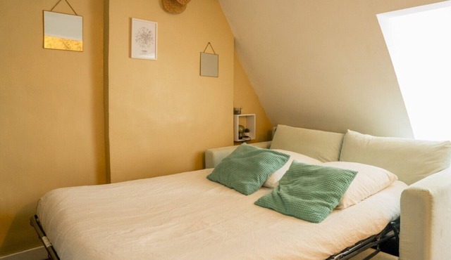 Caen: A cozy little home in a perfect location!