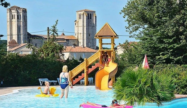 Camping 4 étoiles - Parc aquatique - ccbfiad