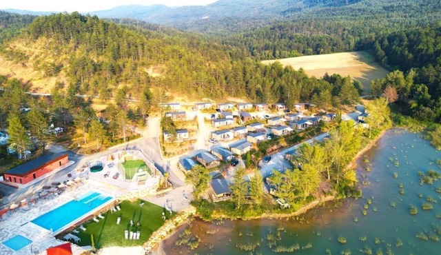 Camping 4 étoiles - Piscine - ccbgba0