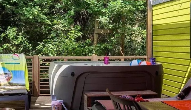 Camping Les Albères * - Mobile Home Duo Premium 3 Rooms 4 People Jacuzzi + Air Conditioning + TV