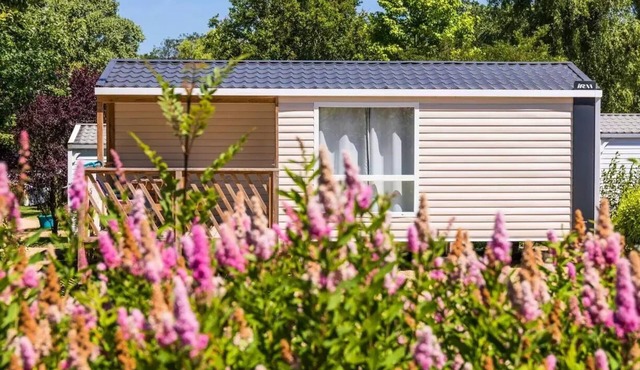 Campsite La Baie de Terenez * - Lodge CONFORT LOGGIA2 2018 TV - 2 bedrooms (+child bed - 12 years) 25M2 5 people