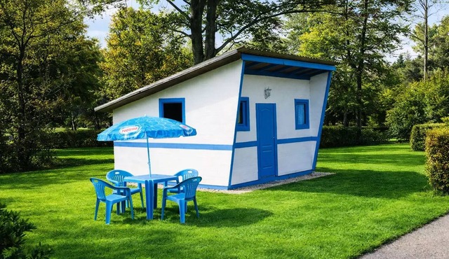 Campsite Les Bains* - 2-room chalets for 4 people without bathrooms