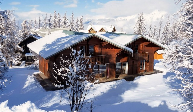 Casa-Les Heureux, magnifique chalet à Risoul 1850