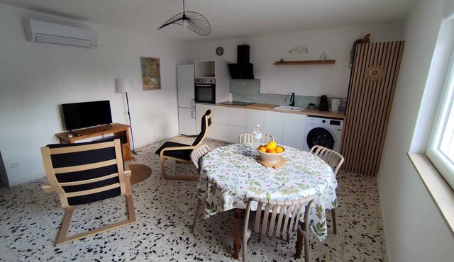 Casa Miloussa An apartment in a Catalan house