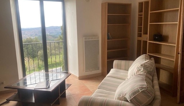 Cévenol farmhouse, surrounded by nature, sleeps 16. Swimming pool, panoramic view.