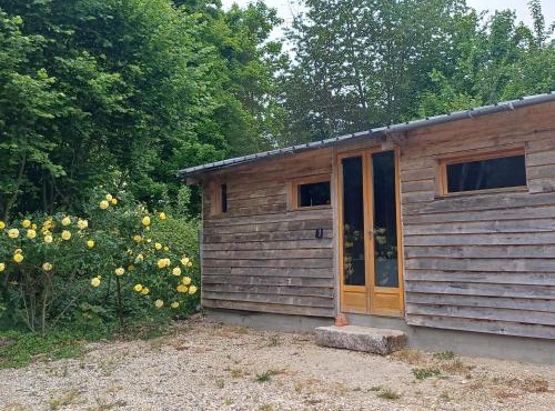 Chalet avec bain à remous à Saint-Loup-Terrier