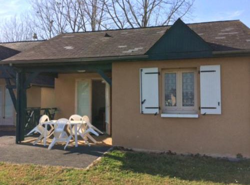 Chalet avec terrasse pour 4 personnes à Oloron-Sainte-Marie - API-1-52-954
