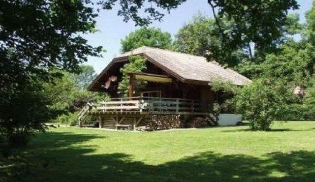 Chalet de Charme100m² Avec Grand Jardin - les 4 Saisons - Lac de Chalain