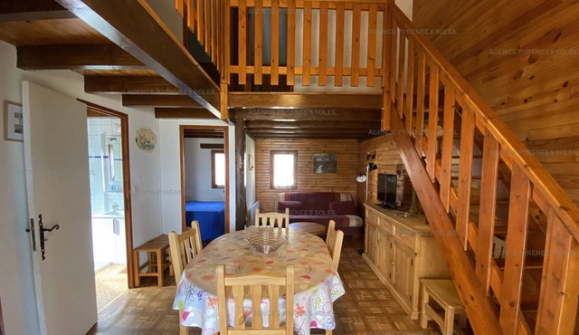 Chalet for 6 in Les Angles with garage and veranda
