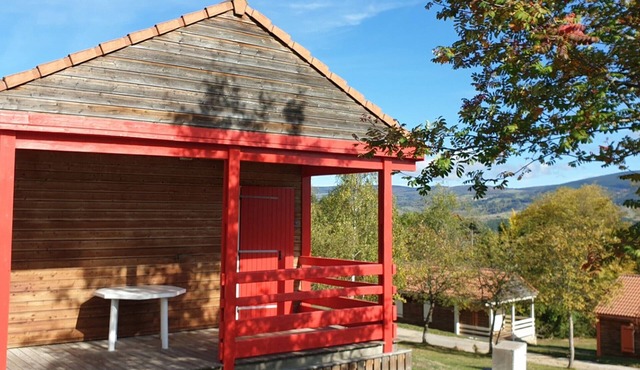 Chalet 'Hibiscus for 6, Weekend Price' with Mountain View, Shared Pool, and Wi-Fi