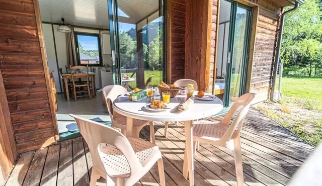 Chalet in HARMONY with nature - 31 m² - 2 bedrooms with river views - Sleeps 6